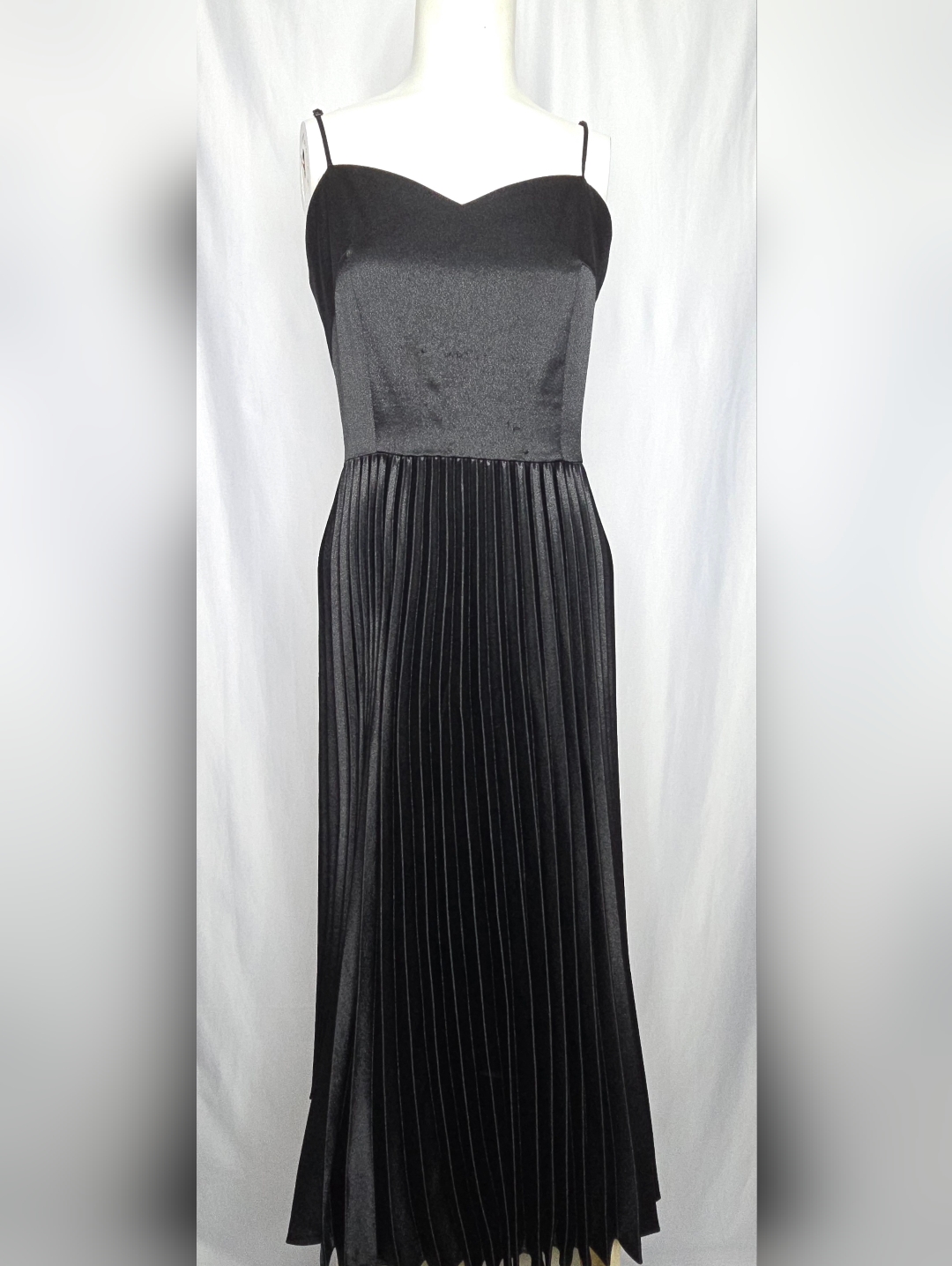 Gianni Bini Black Pleated Maxi Dress Satin Bodice Wedding Guest Size 10 Nwot